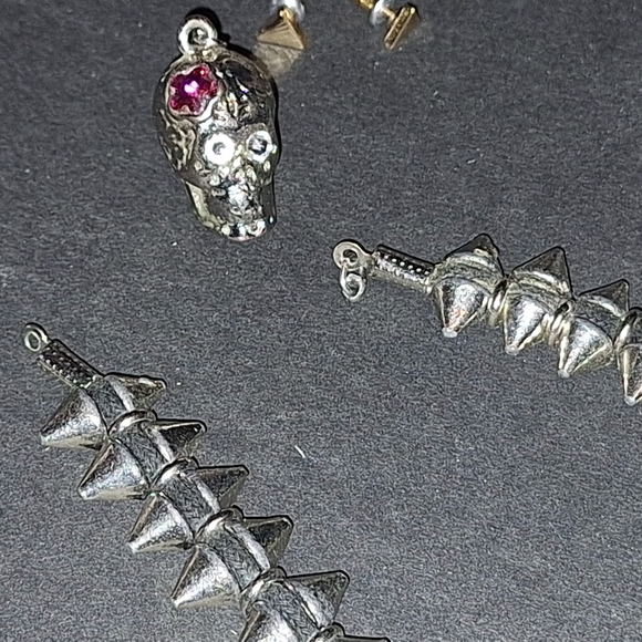 (9) Piece Rebel Jewelry Lot - Picture 8 of 12